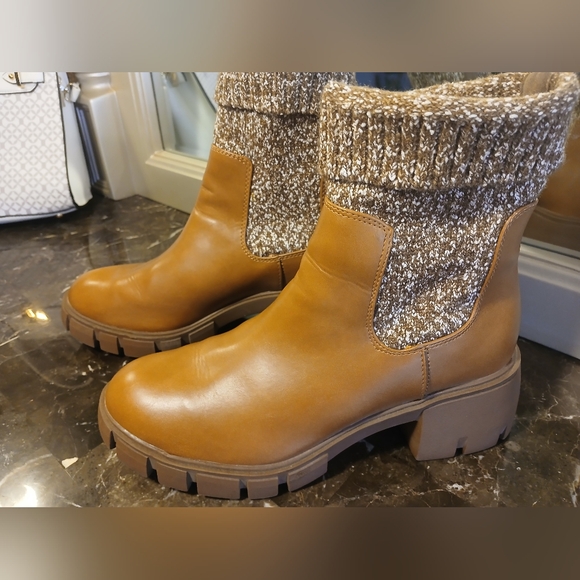 Universal Thread Brown Knit Winter Boots - Picture 2 of 12